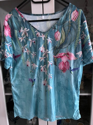 Schönes blumen shirt - schönes,