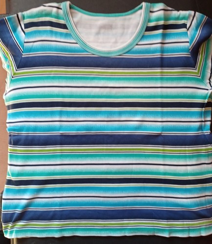 Diverse damen shirts - t-shirts, in